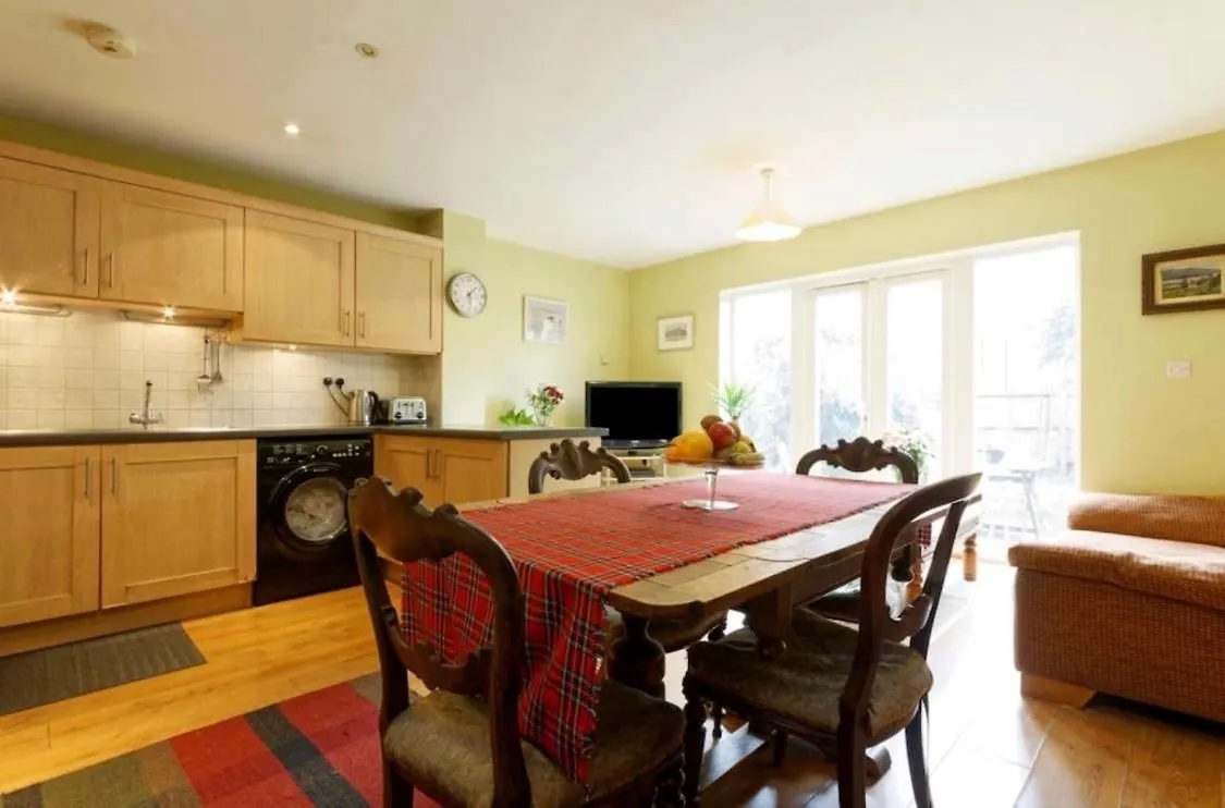 Lynbrook Guest House London